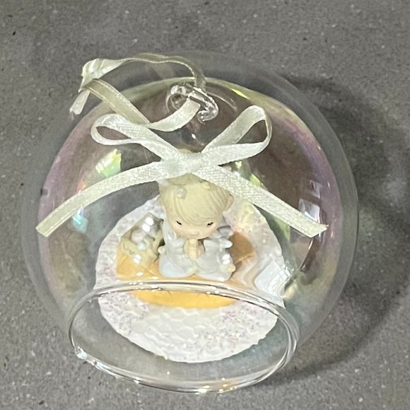 Precious Moments Ornament "May Your Christmas Be Delightful" - Picture 3 of 3